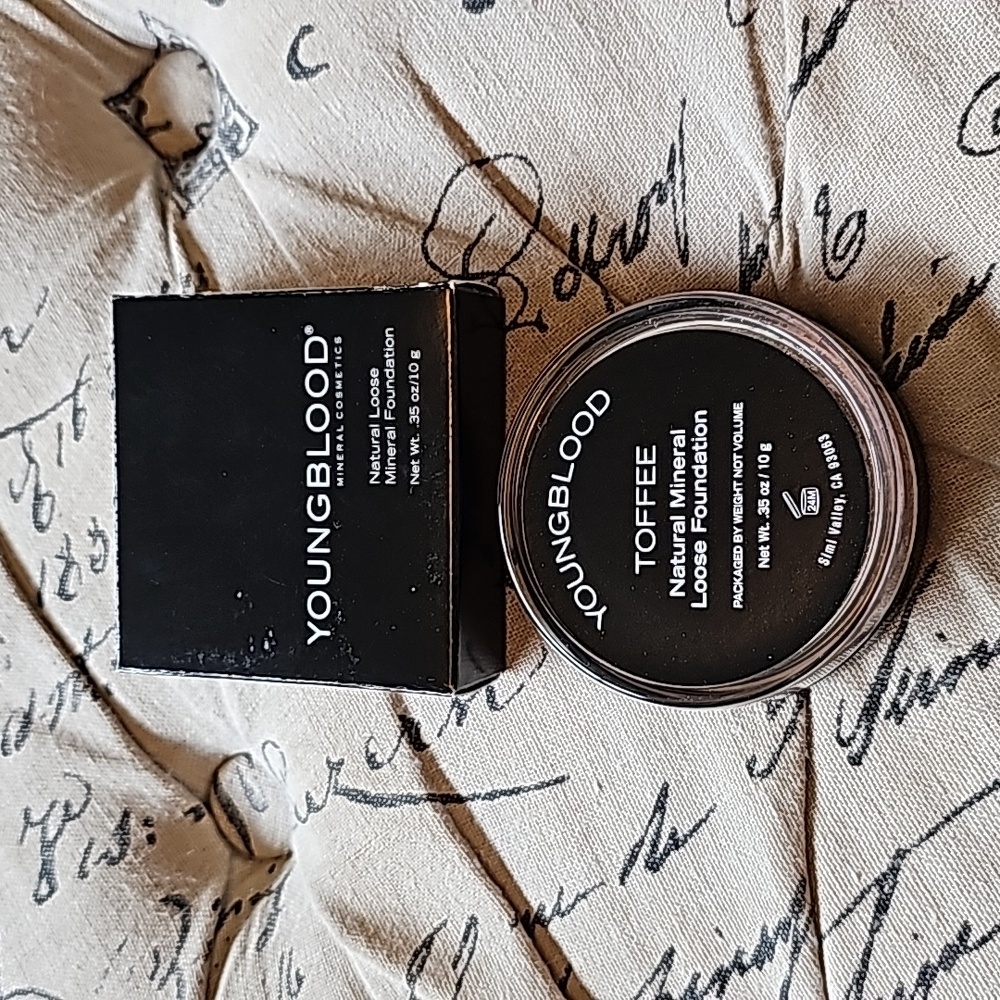 Youngblood loose mineral foundation